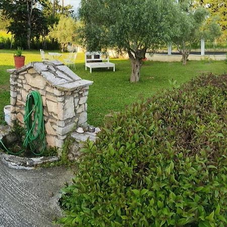 Villa Πετρινη Κατοικια Στην Φυση Tagarades Exterior foto